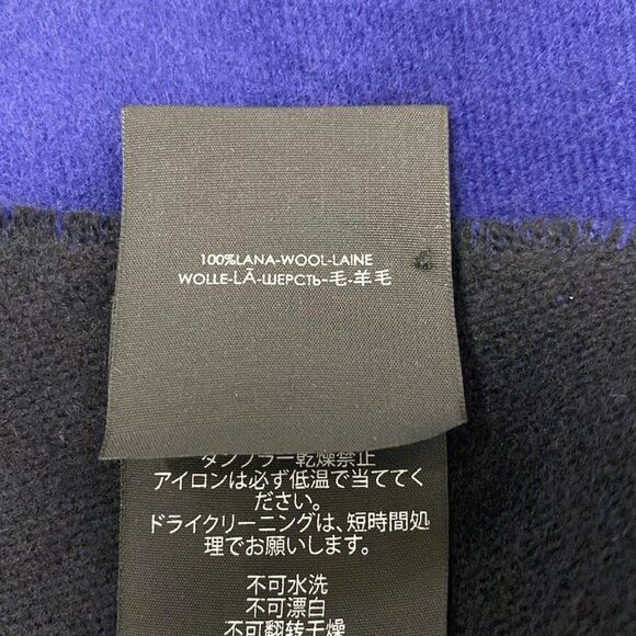 Auth BALENCIAGA - Navy Black Wool Scarf - Picture 3 of 5